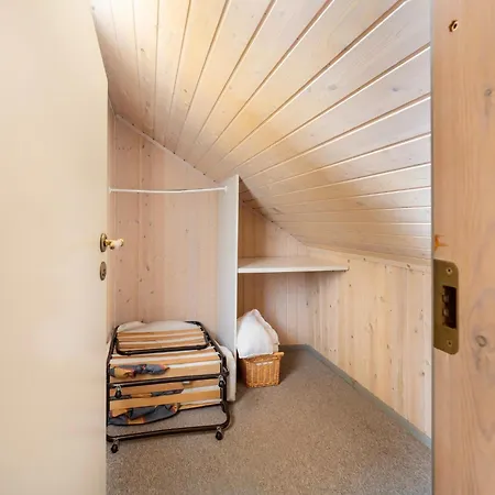 Holiday home Mirow In *